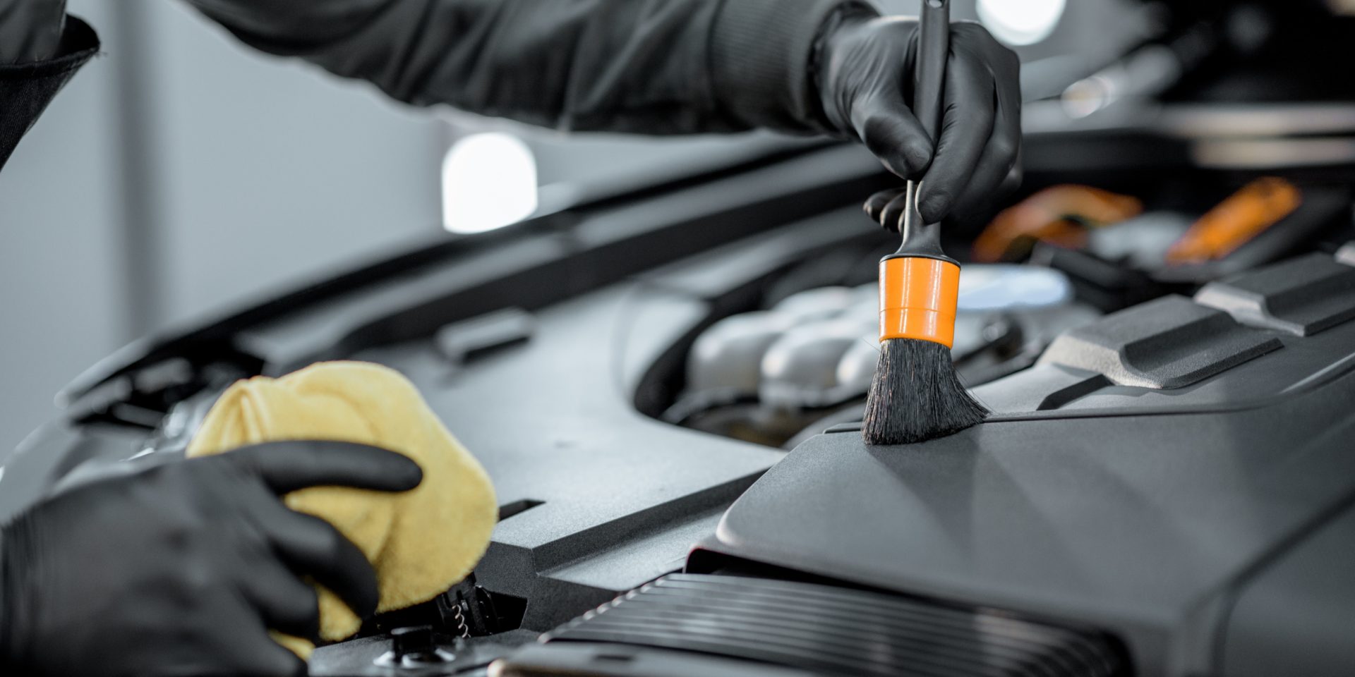 map[class:w-full h-full object-cover transition-transform duration-700 group-hover:scale-110 src:images/lavagem-de-motor.jpg]